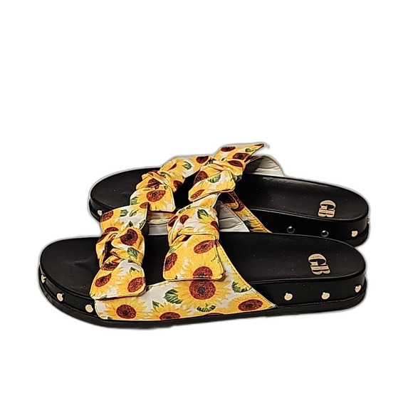 Sandals Sunflowers Bows Studs Goldtone Size 10 New without Tags - Picture 6 of 7